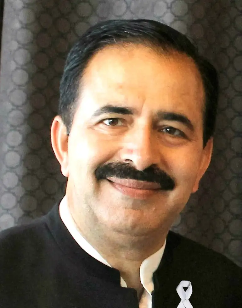 Dr Surinder Tandon, MNZM